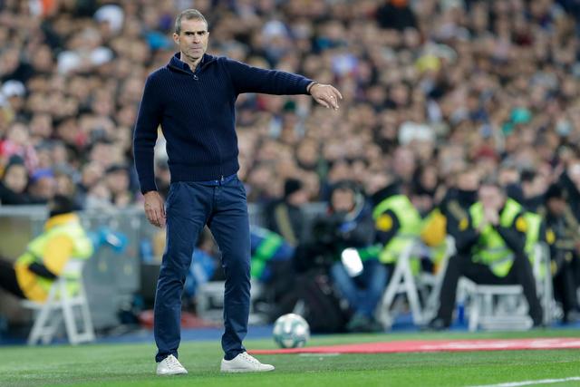 周琦16+17广东胜江苏 高诗岩26+10山东负同曦